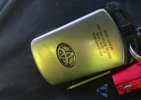 2012 Toyota Sienna Xle 7 Passenger z USA, uszkodzony, nr VIN 5TDDK3DC5CS044126